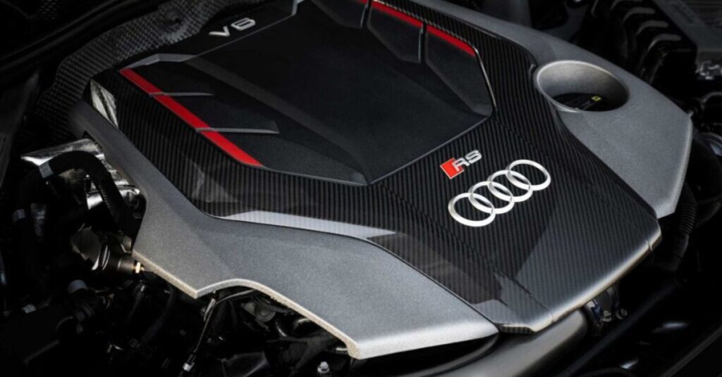 Audi RS5 Avant Engine 