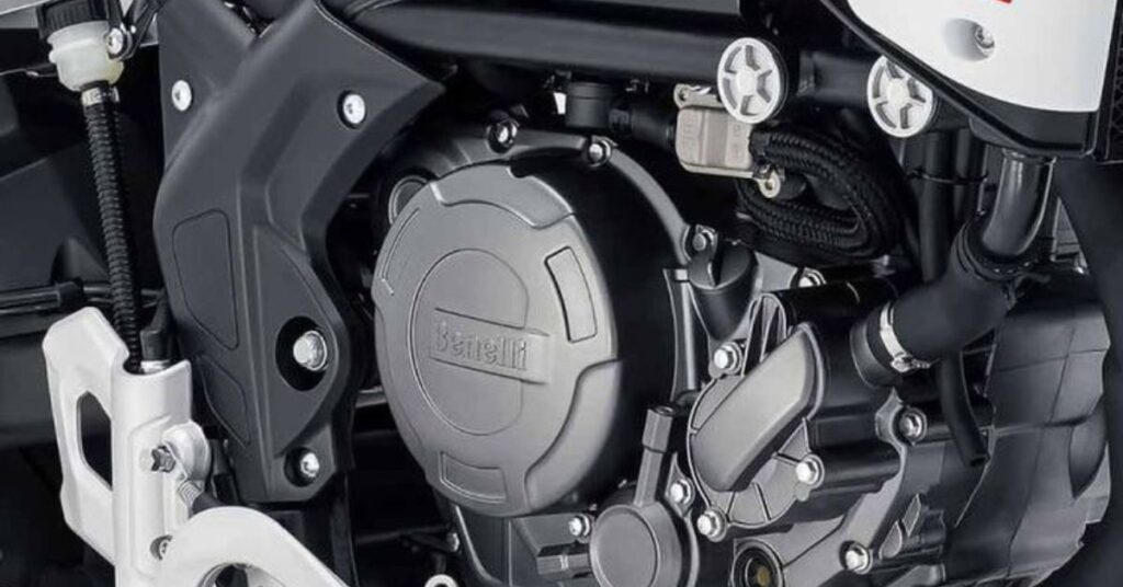 Benelli TRK 251 Engine specification